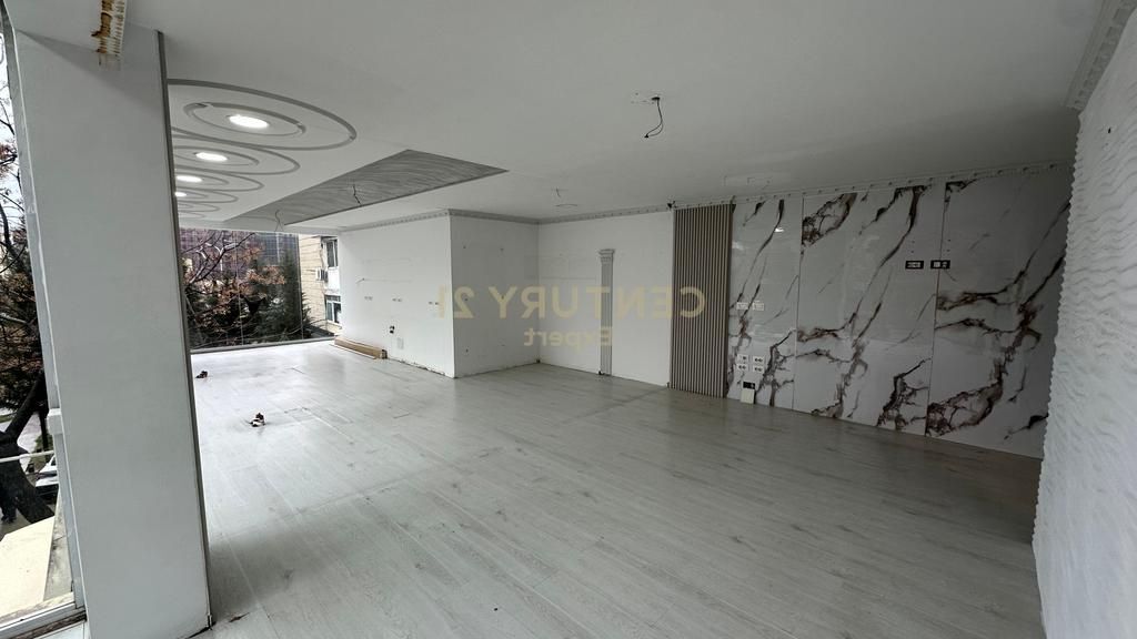 Commercial Space for Sale at 21 Dhjetori