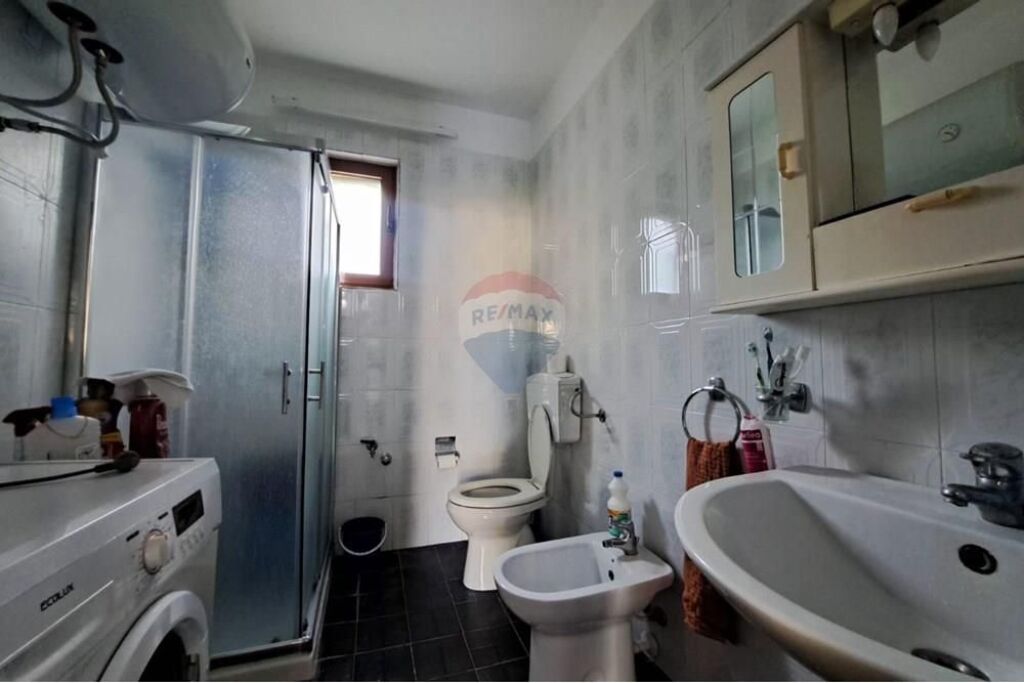 Shtëpi Private 2+1 në Shitje