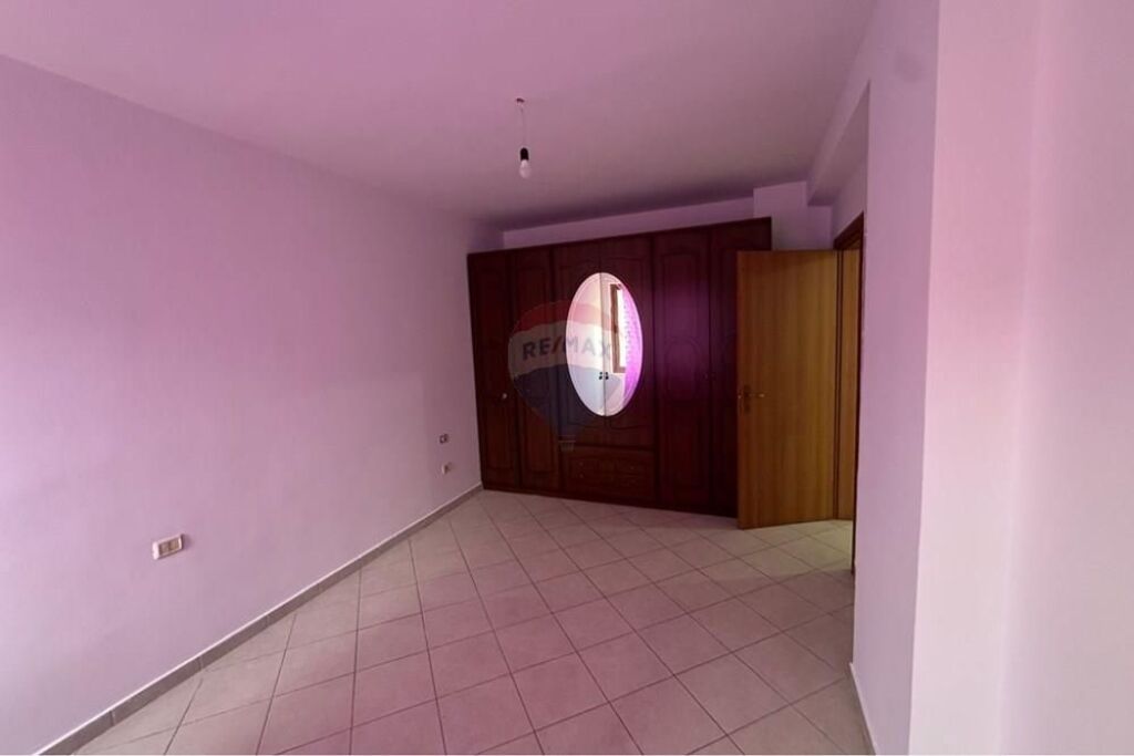 Apartament 2+1 me qira te Bulevardi Migjeni
