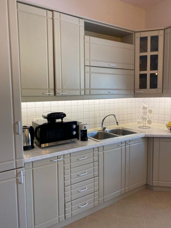 Jepet me qira apartament 1+1 Plazh Durres