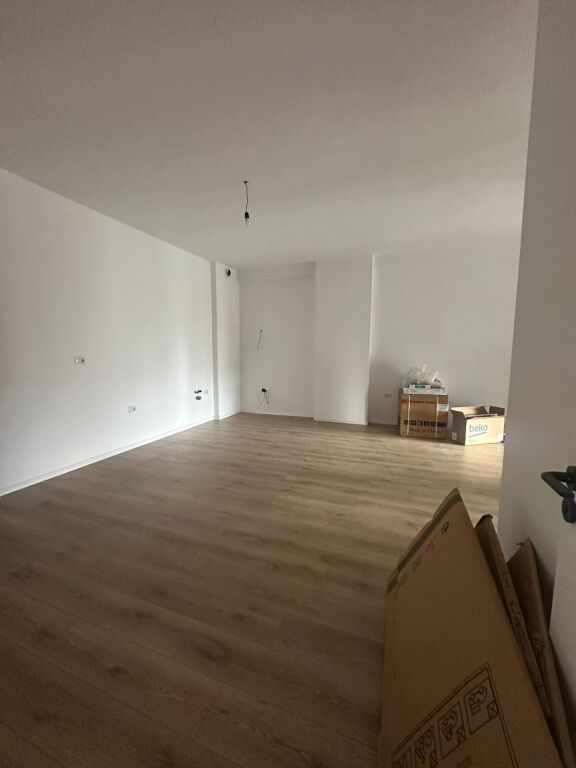 APARTAMENT ME QERA 2+1