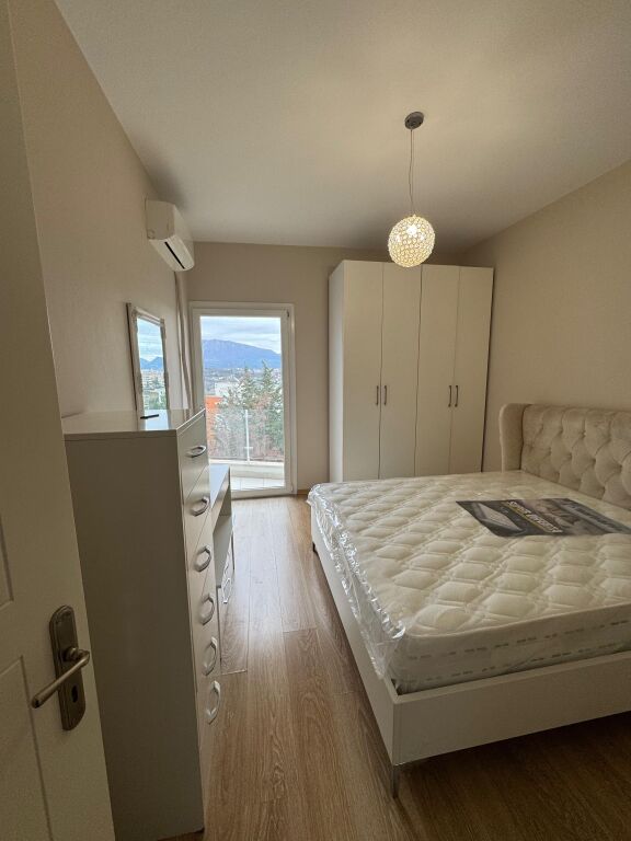 2+1,arredato vicino alla moschea del giardino botanico,prezzo 700 euro