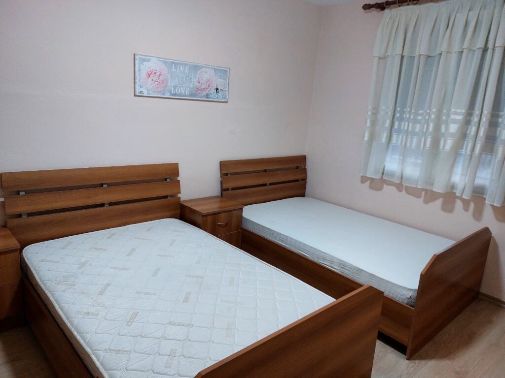 Jepet Me Qera Apartament 2+1+1 Ballkon