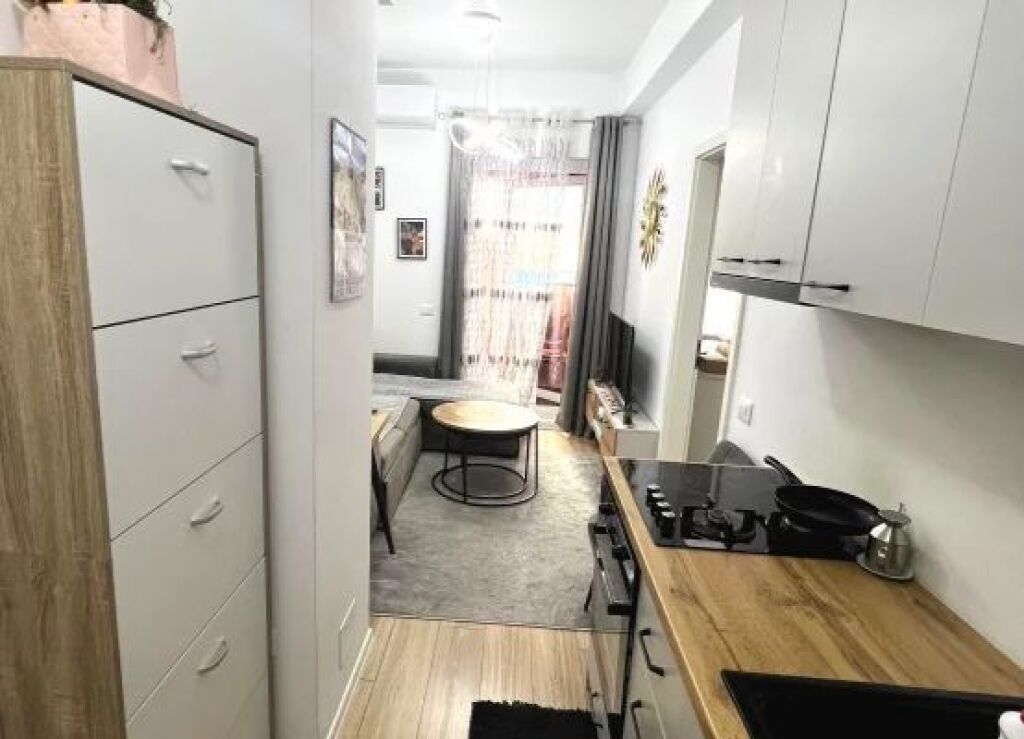 Jepet Me Qera: *1+1*📍*Ali Dem (Mangalem 21)* - Kati.6 - *38,000 Lek/Muaj* || Sp.60m