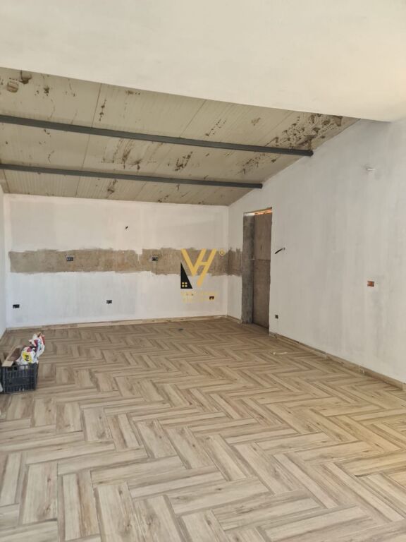 SHITET VILE 4 KATESHE TE SIRI KODRA 600.000 EURO