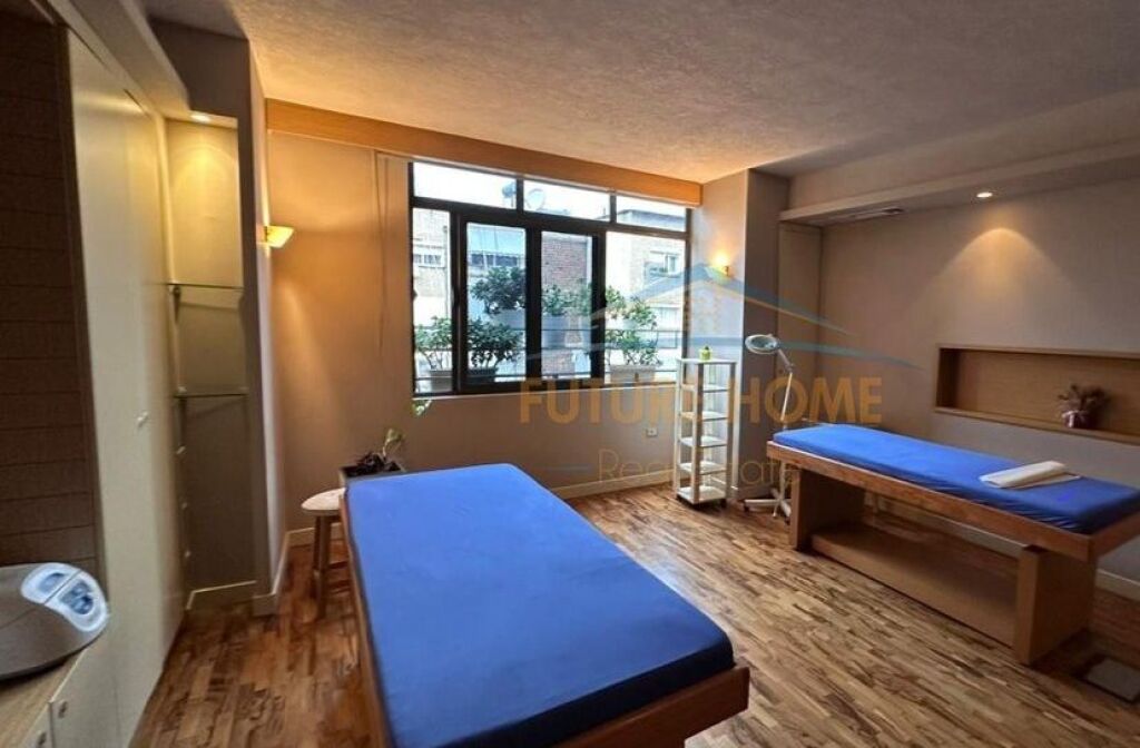 SHITET APARTAMENT 3+1 RRUGA FERIT XHAJKO, ISH REST DURRESI