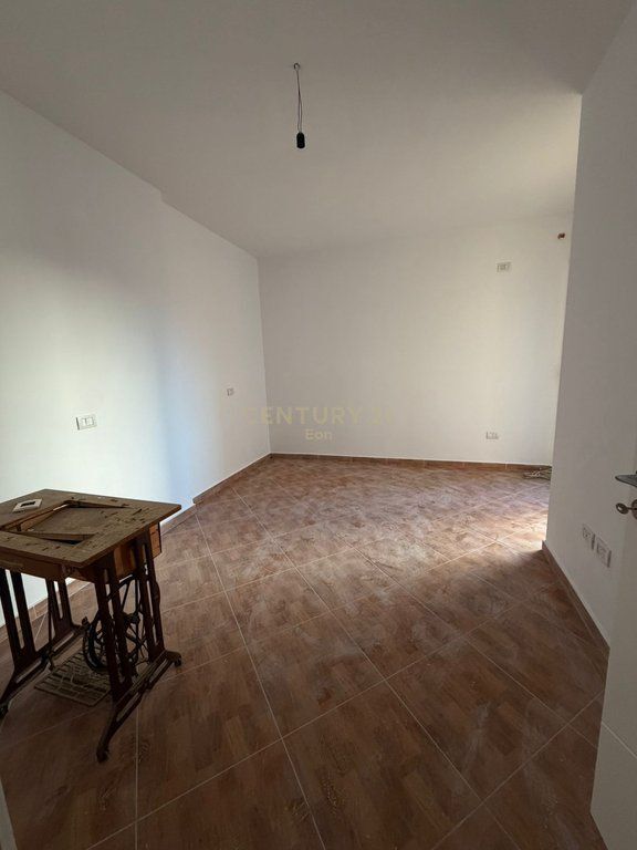 APPARTAMENTO 2+1 IN VENDITA, VICINO AL COMPLESSO FLORIDA, SPIAGGIA, DURAZZO!