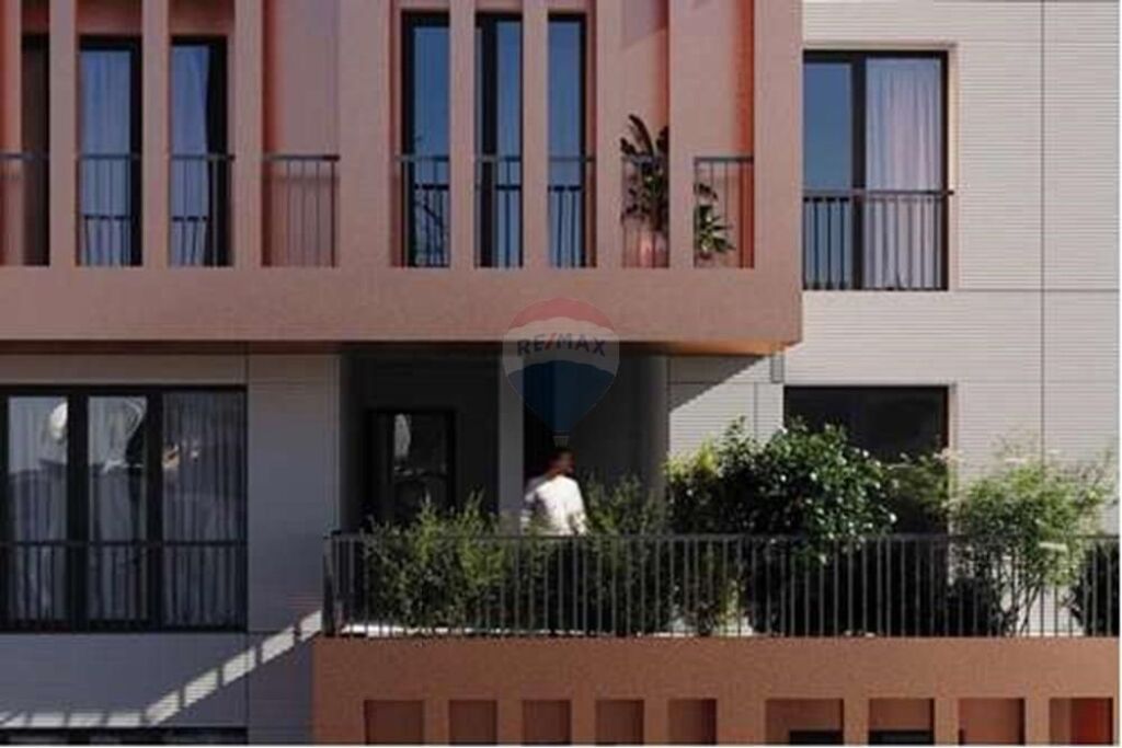 Ambiente komerciale te rruga Dritan Hoxha!