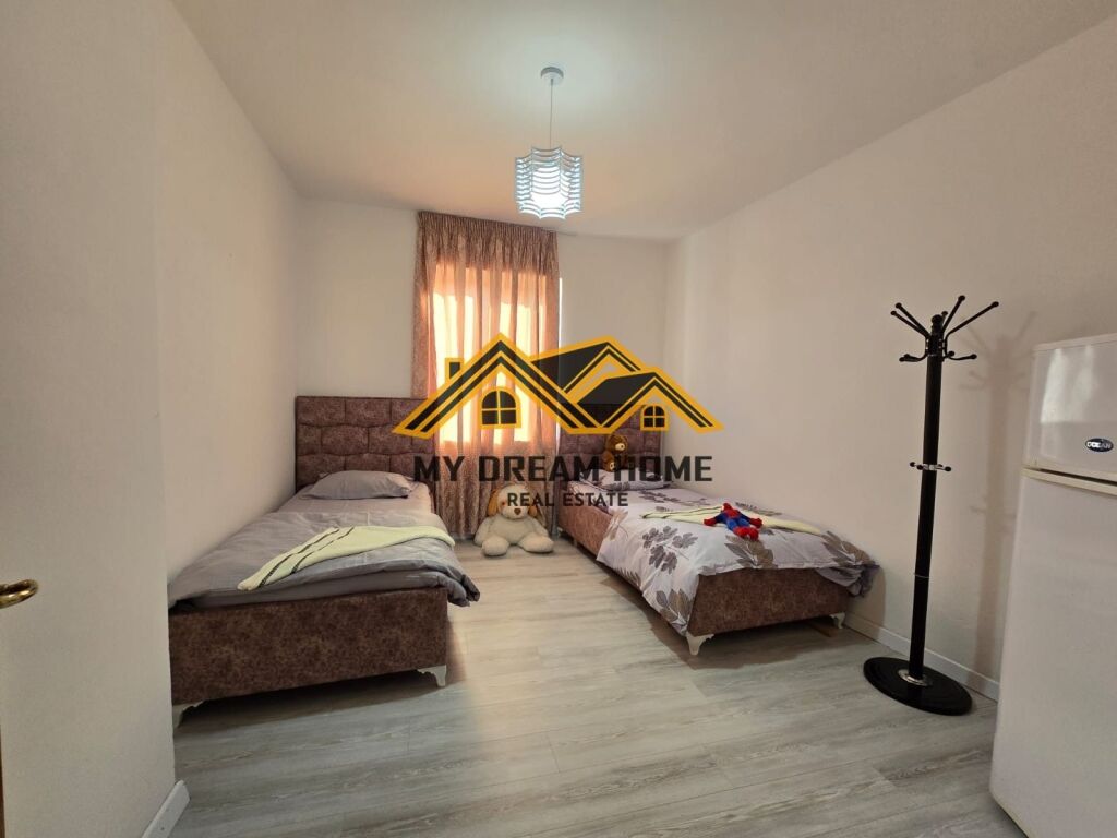 JEPET ME QERA APARTAMENT 2+1 , PRANE MARKATES DURRES !