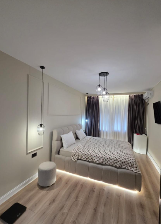 Shitet Apartament 2+1 – Komuna e Parisit