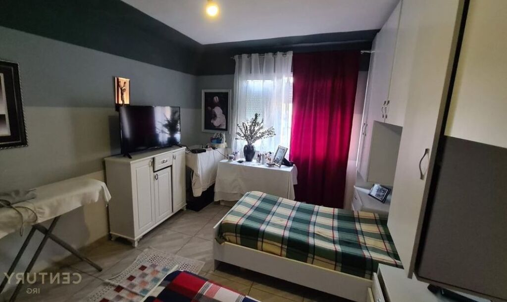 Shitet 2+1 tek 21 Dhjetori