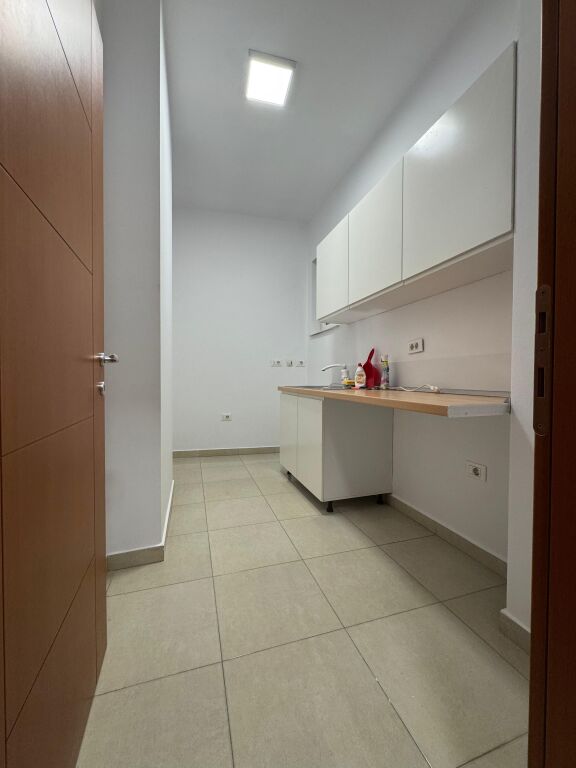 Ufficio in affitto in Via Bogdaneve