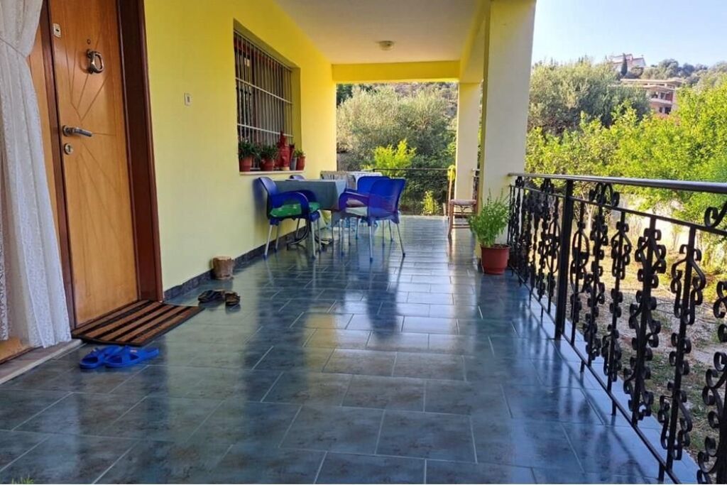 🏡 SHTËPI PRIVATE PËR SHITJE – KARBASH, VLORË