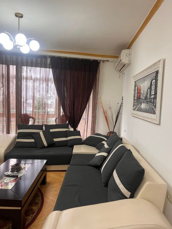 Jepet me qira 2+1+1 DON BOSKO 600 mije leke