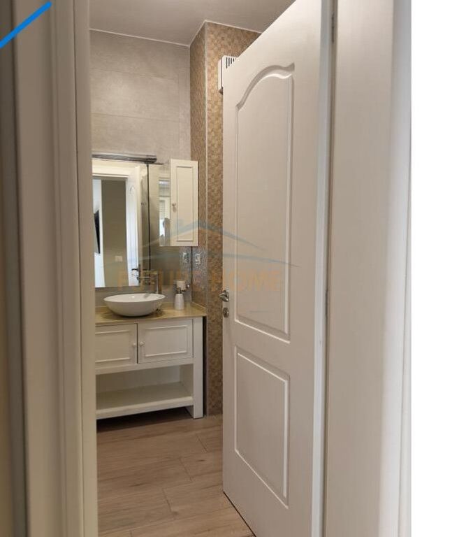 Rent, Apartment 2+1+2, Center, Tirana