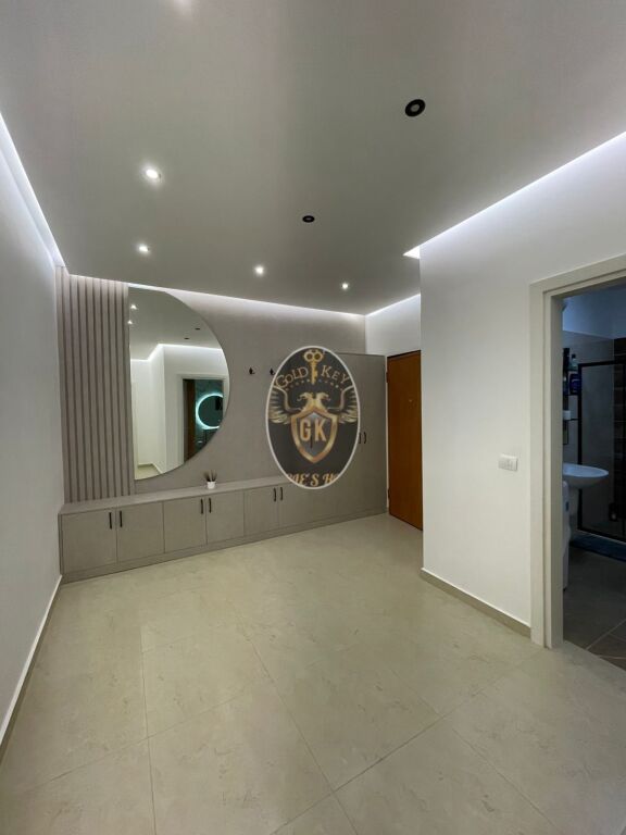 🏡 APARTAMENT ME QERA 2+1 RRUGA E PORTIT DURRES