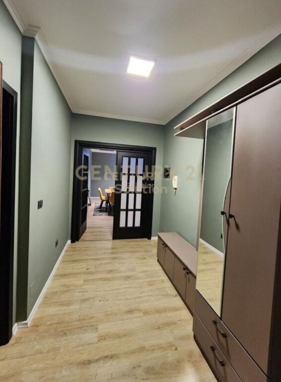 🌟 Jepet me Qira – Banesë e Gjerë 3+1+2