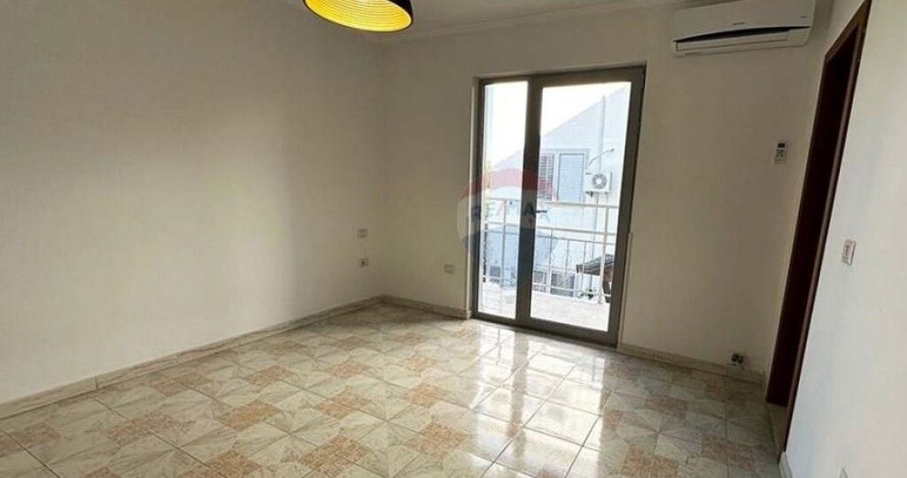 Vilë - Për Qira - Rruga e Elbasanit, Tiranë(ID: 530481001-723)