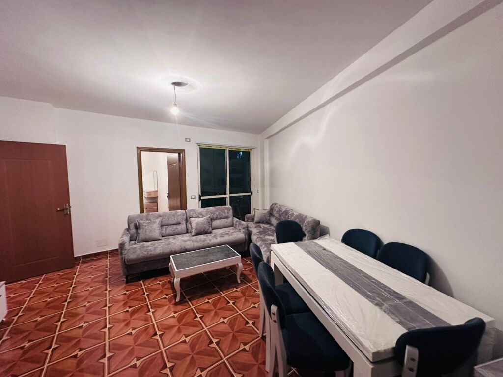 Apartament me qera 1+1 📍Yzberisht, prane pallateve Dilo