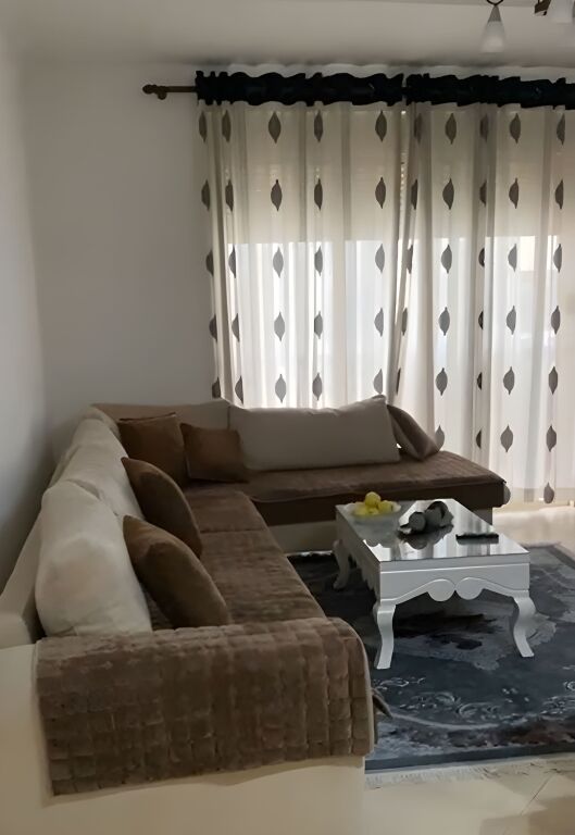 Affittasi Appartamento 2+1 + Garage – Astir (vicino a Villa L)!
