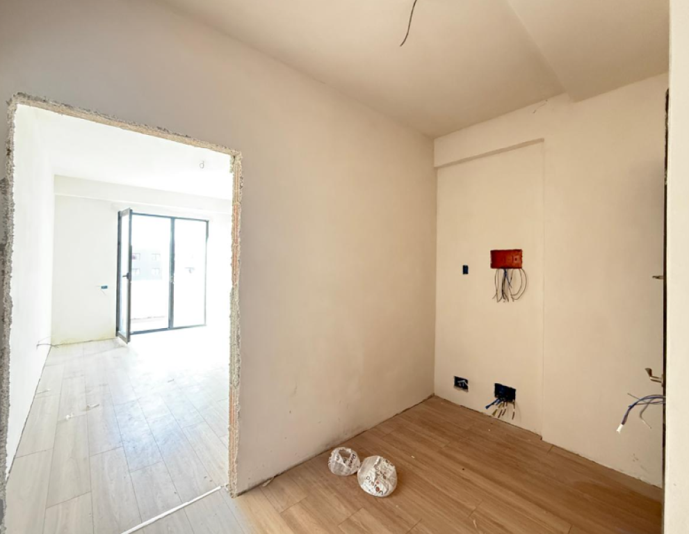 🏢 Shitet Apartament 1+1 – Kompleksi Urban Gate, Astir