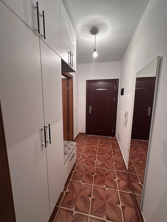 Apartament me qera 1+1 📍Yzberisht, prane pallateve Dilo