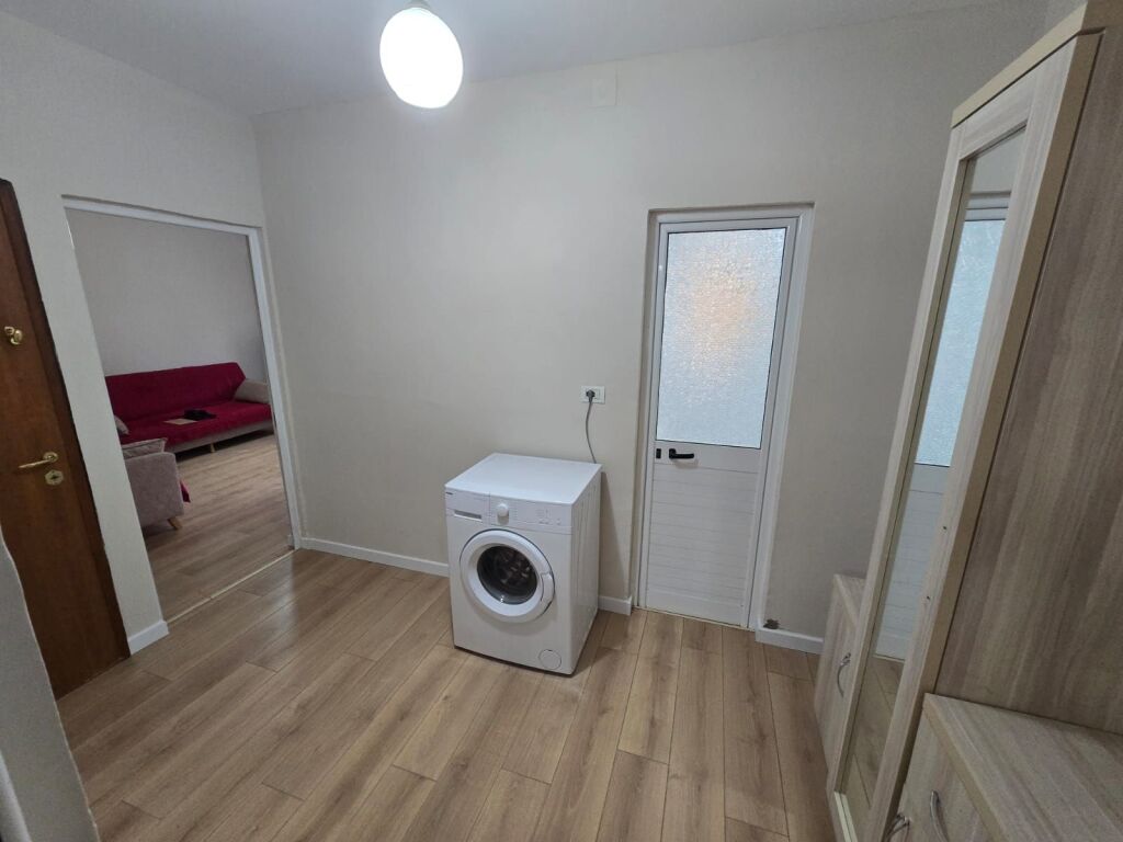 🏢In the Porcelani area, after the European University of Tirana, a 1+1 furnished apartment is for rent, 45,000 Leke     