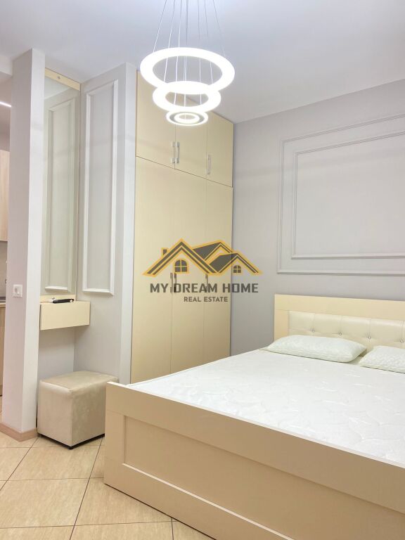 SHITET GARSONIERE NE PLAZH DURRES !