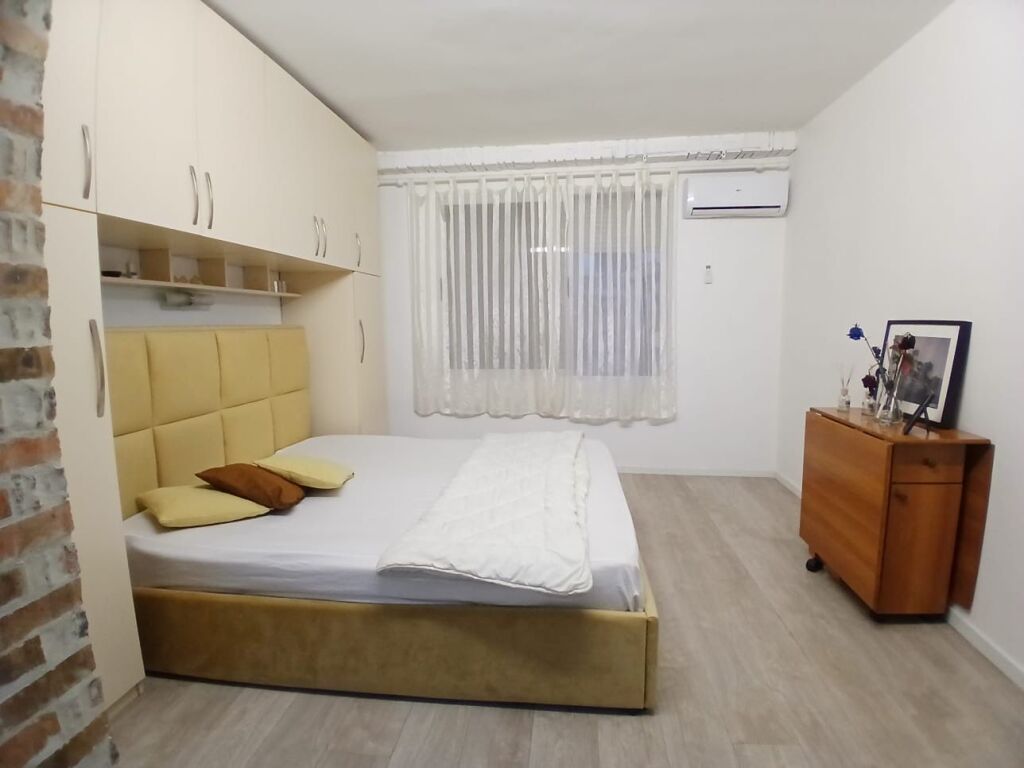 Home Studio For Rent