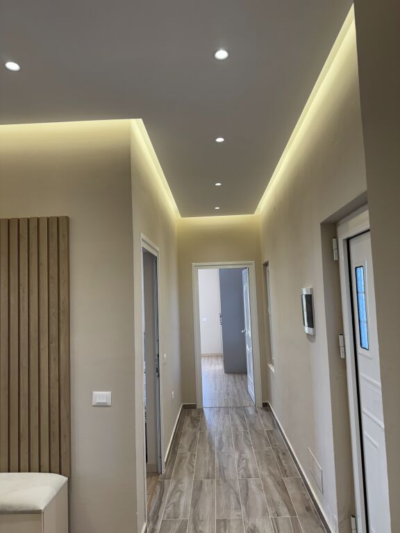 Villa with view of Lake Gjokaj + land