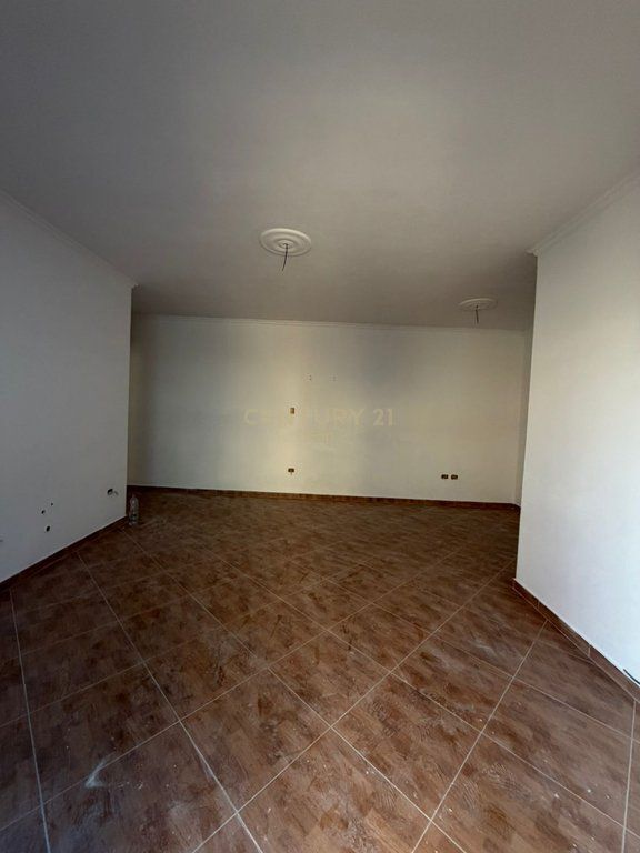 APPARTAMENTO 2+1 IN VENDITA, VICINO AL COMPLESSO FLORIDA, SPIAGGIA, DURAZZO!