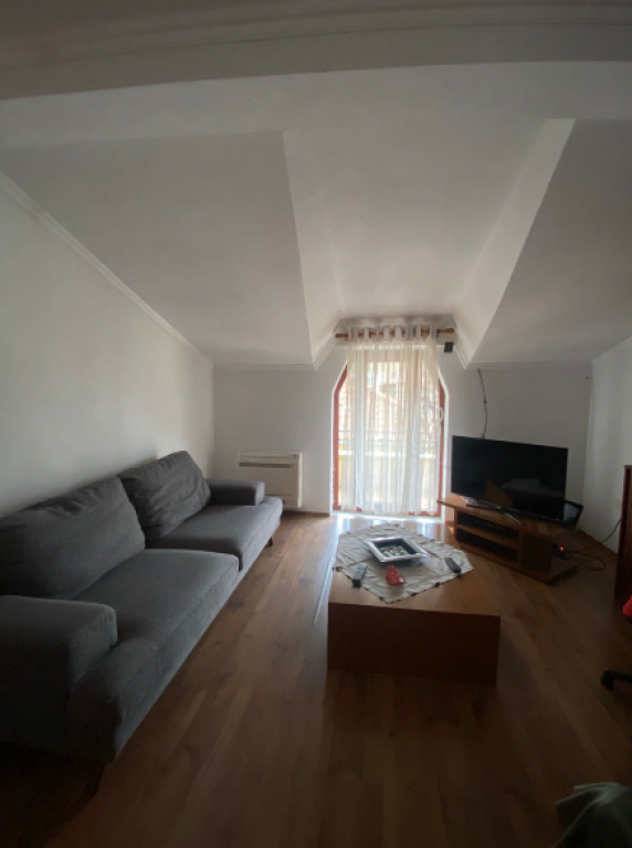 🏡 Jepet me Qira Vilë 2-Katëshe – Sauk i Vjetër