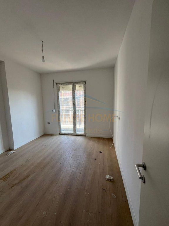 Shitet, Apartament 2+1+2, Univers City