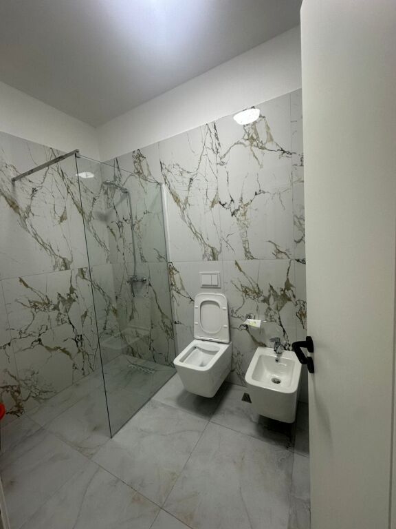 Apartament me qera 1+1+ballkon