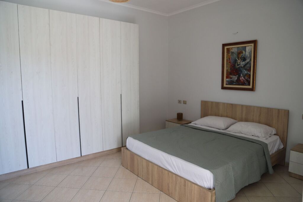 vile 2 kateshe per shitje ne vlore