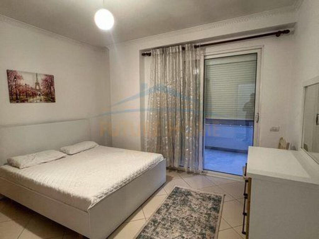 Qera, Apartament 2+1+2, Selitë
