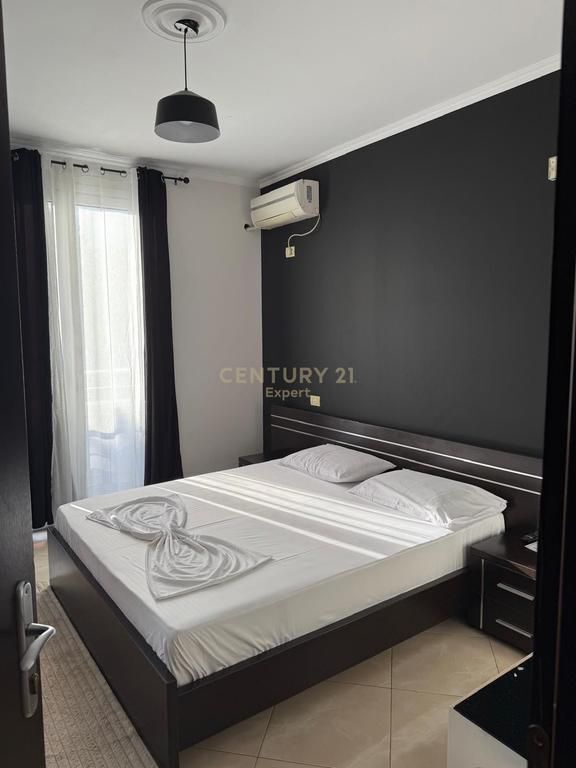 JAPIM ME QIRA HOTEL BAR RESTAURANT! 3,500 € /Muaj