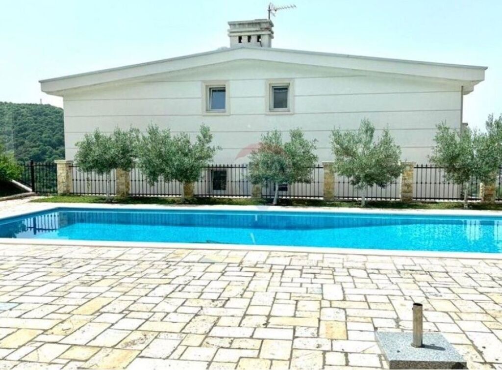 Vilë - Për Qira - Liqeni I Thatë, Tiranë(ID: 530291003-374)