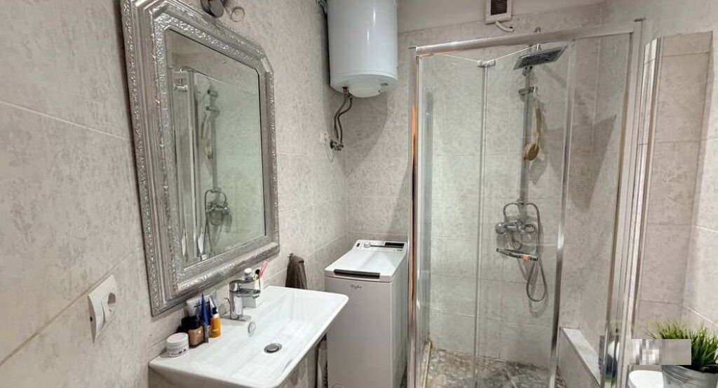 ME QIRA APARTAMENT 1+1 TEK REZIDENCA KODRA E DIELLIT 1  