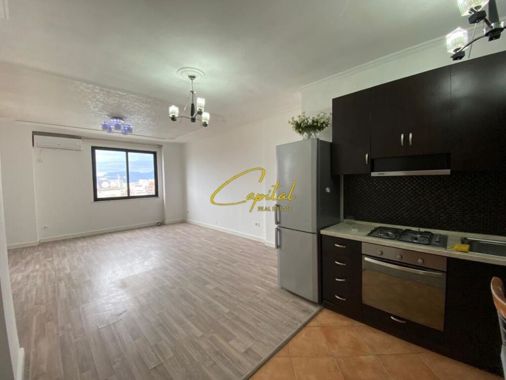 UFFICIO IN AFFITTO 143 M2 BLV JEAN D'ARC 1.500 EURO