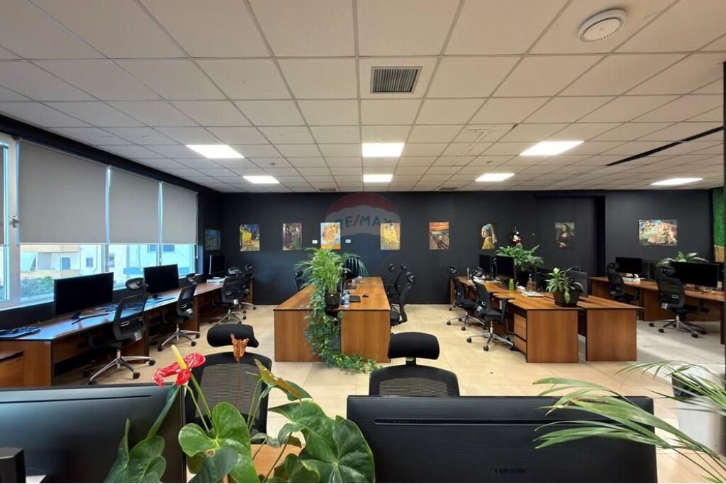 Zyre per qira 230 m2 te Rruga e Kavajes