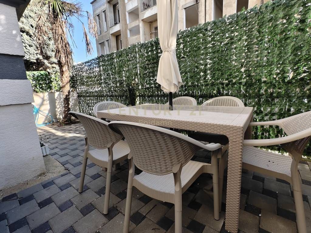 FOR SALE 1+1 APARTMENT WITH YARD IN GJIRI I LALZIT NEAR THE "INSIFA" COMPLEX   107,000 €