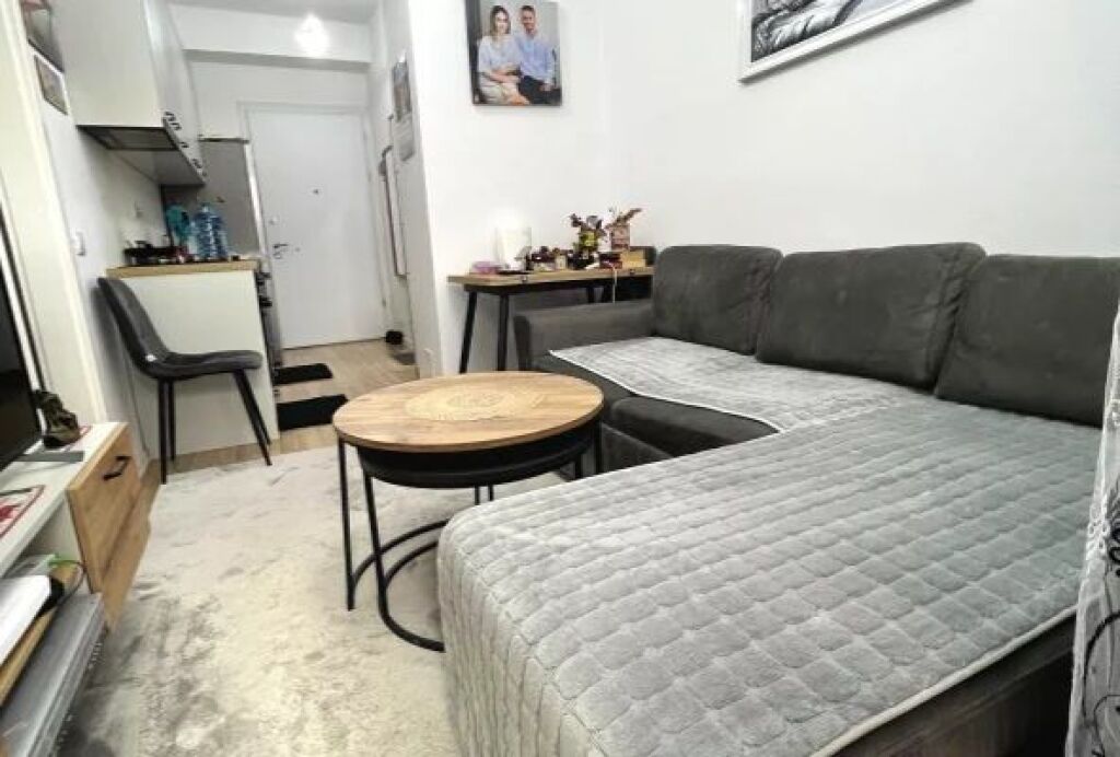 Jepet Me Qera: *1+1*📍*Ali Dem (Mangalem 21)* - Kati.6 - *38,000 Lek/Muaj* || Sp.60m