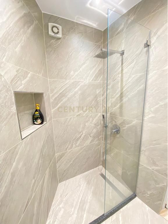 Studio Me Qira në Plazh, Durrës - 400€