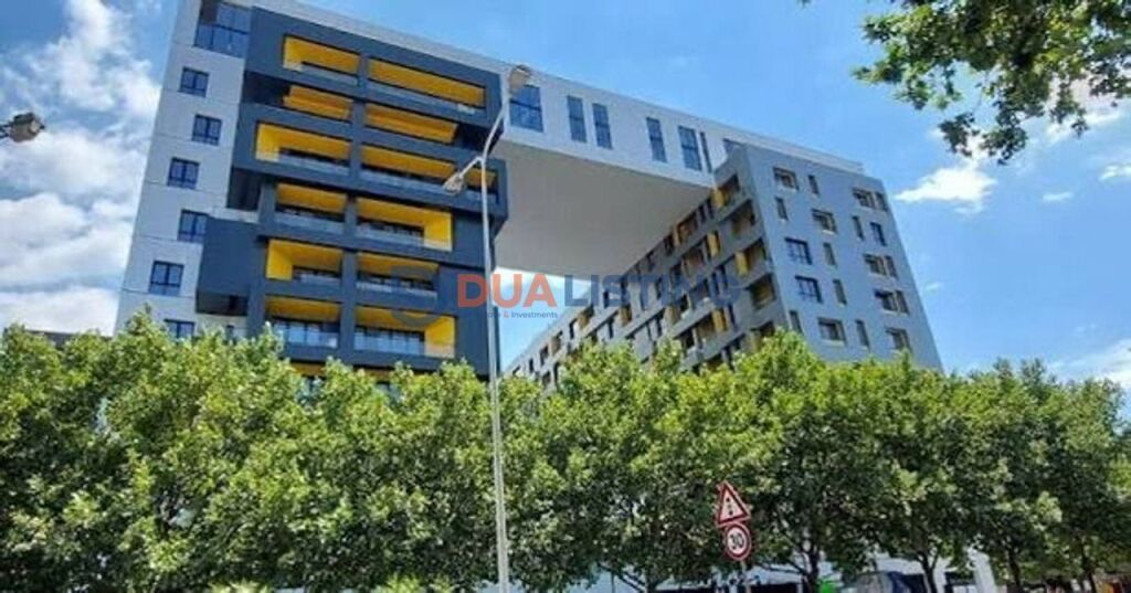 Ambient zyre premium i investuar per shitje, Square 21, Rr Kavajes!