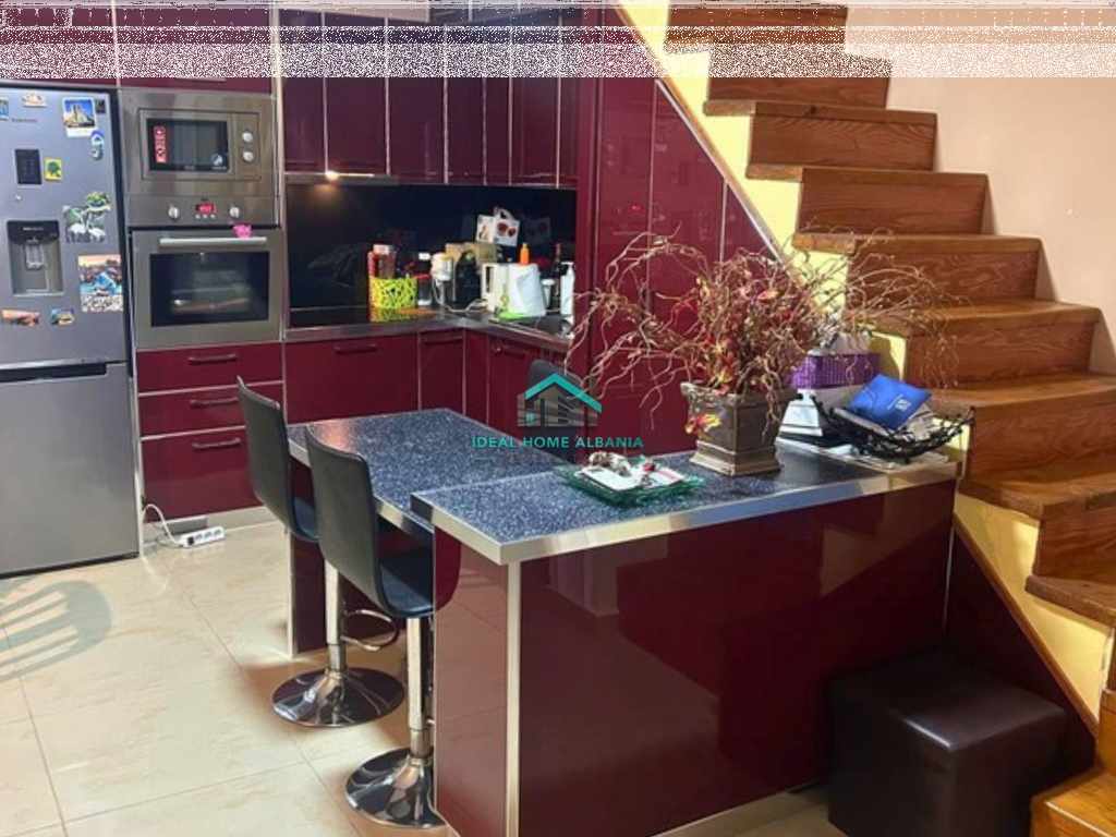 Shtëpi Private me Qira – Zona e Bashkisë, Vlorë.