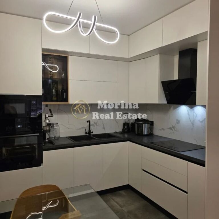 Shitje | Apartament 2 + 1 | Komuna e Parisit | 380000 €