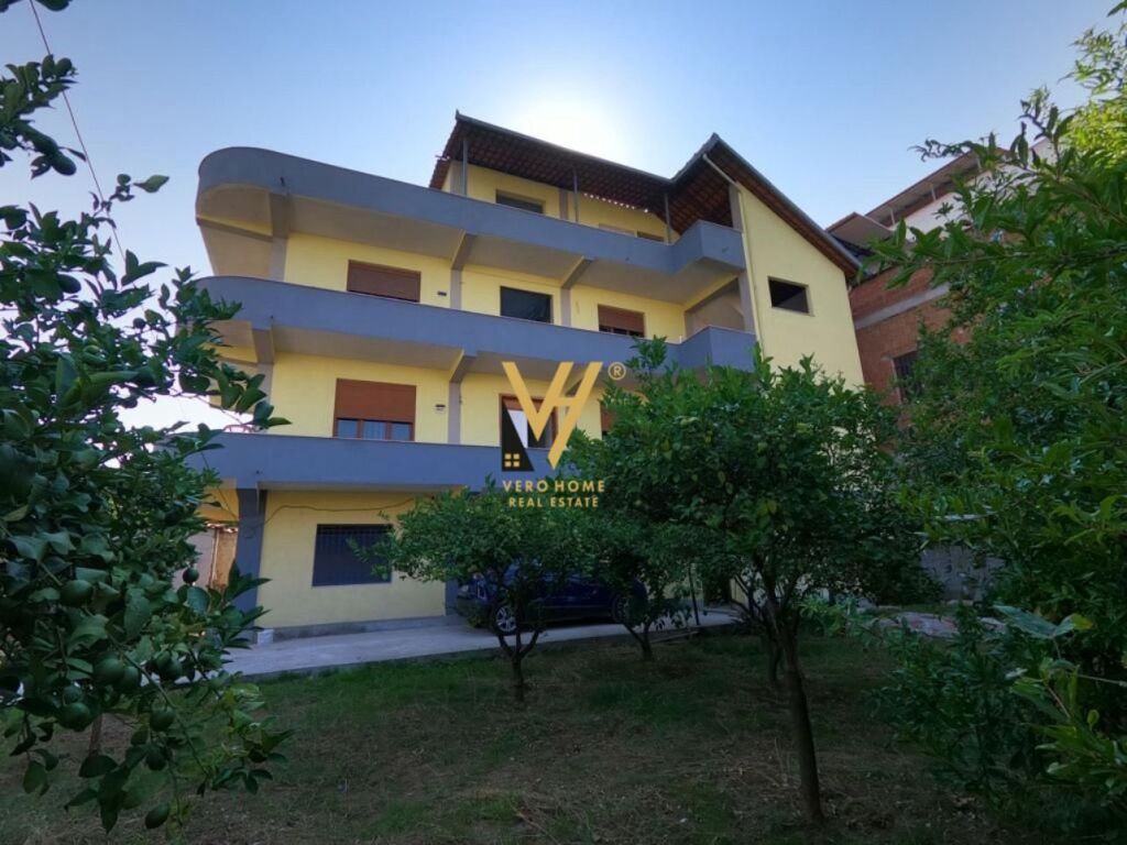 SHITET VILE 4 KATESHE TE SIRI KODRA 600.000 EURO