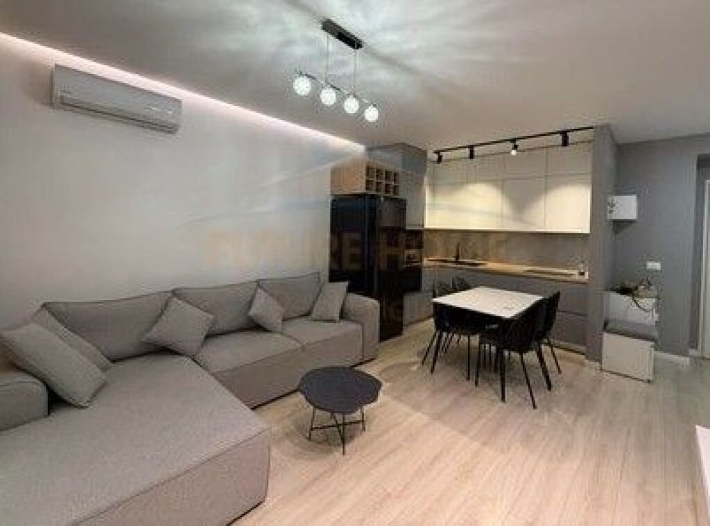 Shitet , Apartament 1+1 , Fiori Di Bosco.