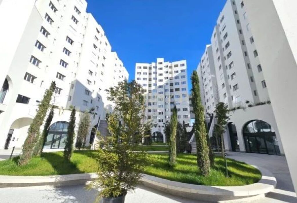 For Rent: 2+1 +1 Parking Spot Former Aviation Field (River Residence - By the Lanes) - 65,000 Lek - Building Year 2025 - 100m² - Modern and secure residence️